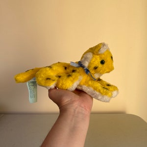 Leopard vintage 1980s plush at VelmasVintageToys
