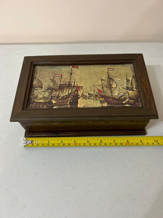 Antique jewelry box with ships European print on lid … - Gem
