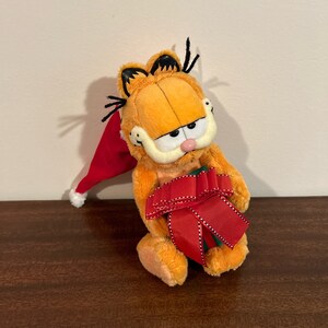 Garfield Happy Holiday cat 9” plush at VelmasVintageToys
