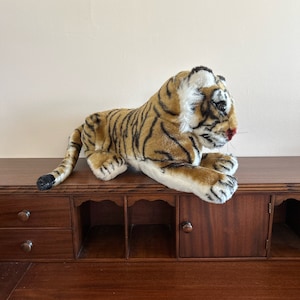 Tiger souvenir toy 14” plush at VelmasVintageToys