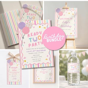 Puede incluir: Un conjunto de papelería para cumpleaños con fondos de rayas pastel, ilustraciones de globos rosas, morados y amarillos, y bordes festoneados. El texto incluye Ready Two Party, Welcome to Lily's Birthday y Thank You for celebrating.