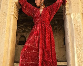 Kimono Sari rosso da dea ricamato a mano