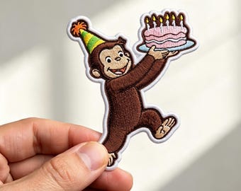 Parche bordado de mono de cumpleaños con pastel, parche termoadhesivo de dibujos animados, aplique de personaje de fiesta personalizado