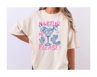 Martini Me Please Graphic Tee | Sommarsemester Cocktail T-shirt