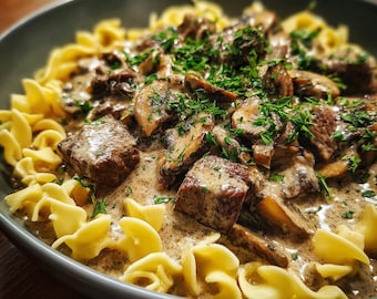 Rinds-Stroganoff Rezept | Einfache hausgemachte Mahlzeit | Sofortiger Download PDF | Druckbares Rezept