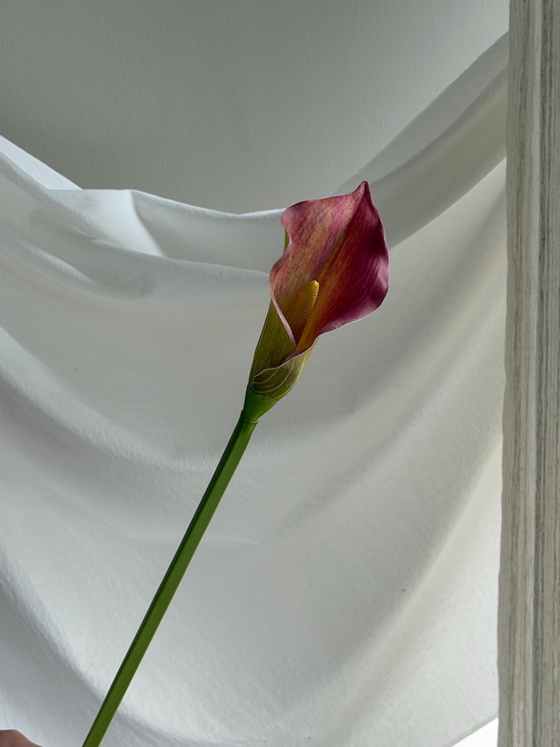 Faux Calla Lily for Bridal Shower, Artificial lily of the valley, Calla Lily Bouquet for Wedding Ceremony Flower CL04 Tan
