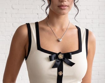 Vintage Contrast Trim Cami – Elegant Bow Detail Tank Top – Chic Old Money Aesthetic Camisole – Metal Button Summer Vest – Romantic Coquette