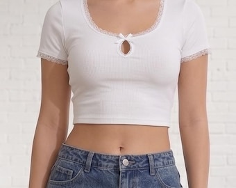 Vintage Y2K Star Belt Denim Mini Skirt – Aesthetic Cyber Core Jean Skirt – Retro 2000s Low Rise Pleated Skirt – Chic McBling Streetwear