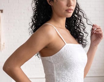 Vintage White Lace Cami Top – Aesthetic Coquette Embroidery Tank – Retro Fairycore Lace Trim Blouse – Chic Cottagecore Corset-Style Top