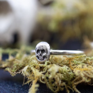 Sterling Silver Skull Memento Mori Ring - Gothic, Fantasy, Victorian Jewellery