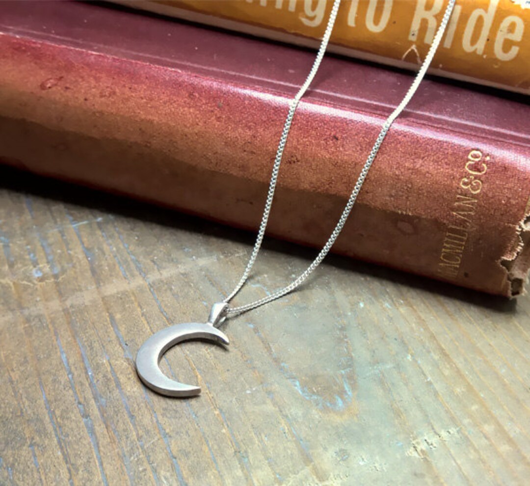 Crescent Moon Sterling Silver Pendant Necklace - Etsy