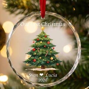 Personalisierter Weihnachtsbaumschmuck „Unser erstes gemeinsames Weihnachtsfest“, personalisierter Weihnachtsbaumschmuck mit den Namen des Paares, Hochzeitsschmuck, Geschenk für Frischvermählte