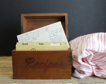 Vintage Wood Recipe Box With Recipes