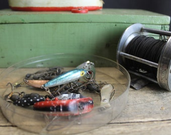 Vintage  Fishing Lures . Weights . Spinners . Retro Fishing Tackle