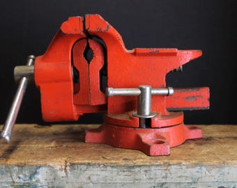 Vintage Red Workbench Swivel Vise  Taiwan