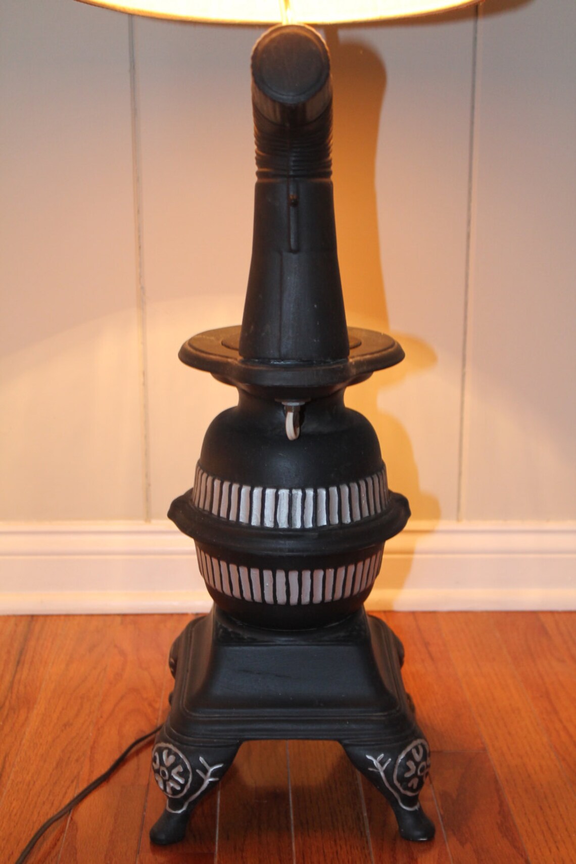 Vintage Arnel's Comfort Pot Belly Stove Ceramic Lamp // 3 Etsy