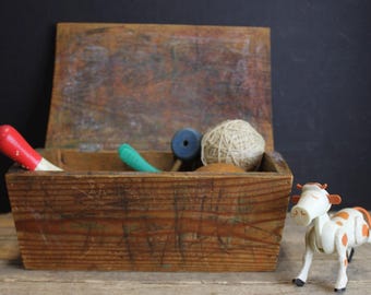 Vintage Wooden Crayon Box Trinket Holder – Hinged Lid Storage Chest
