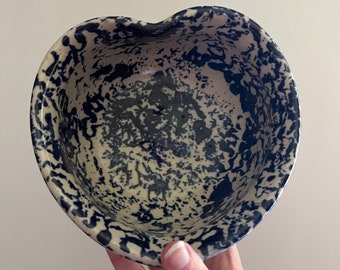 Vintage Paul Storie Heart Blue Sponge Bowl