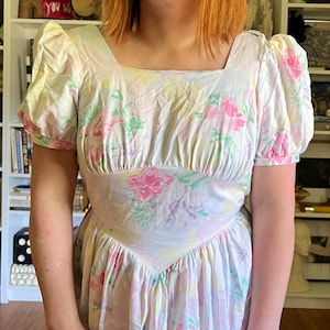 Vintage 1980s White Floral Puff Sleeve Dress