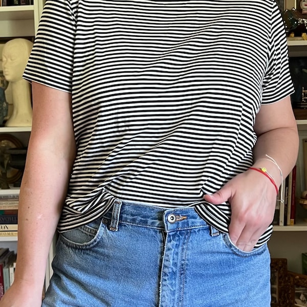 Vintage 1990s Two Tone Black Striped Short Sleeve Knit Top / 90s Chaus Rayon Knit Shirt