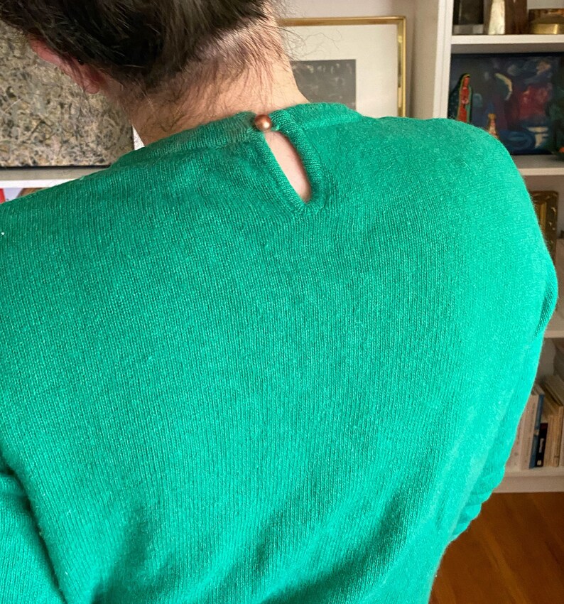 Vintage 1990s United Colors of Benetton Green Wool Cropped Sweater