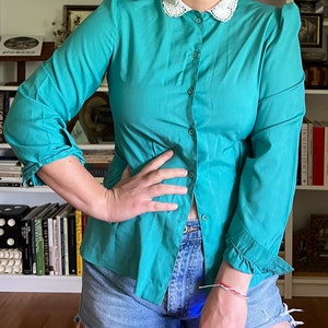 Vintage 1980s Blue Blouse Long Sleeves Button Up Shirt Peter Pan Collar Cottagecore