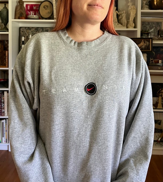 Vintage grey nike sweatshirt Gem