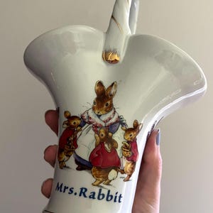 Vintage 2002 Beatrix Potter Mrs. Rabbit Ceramic Basket Vase with Gold Trim