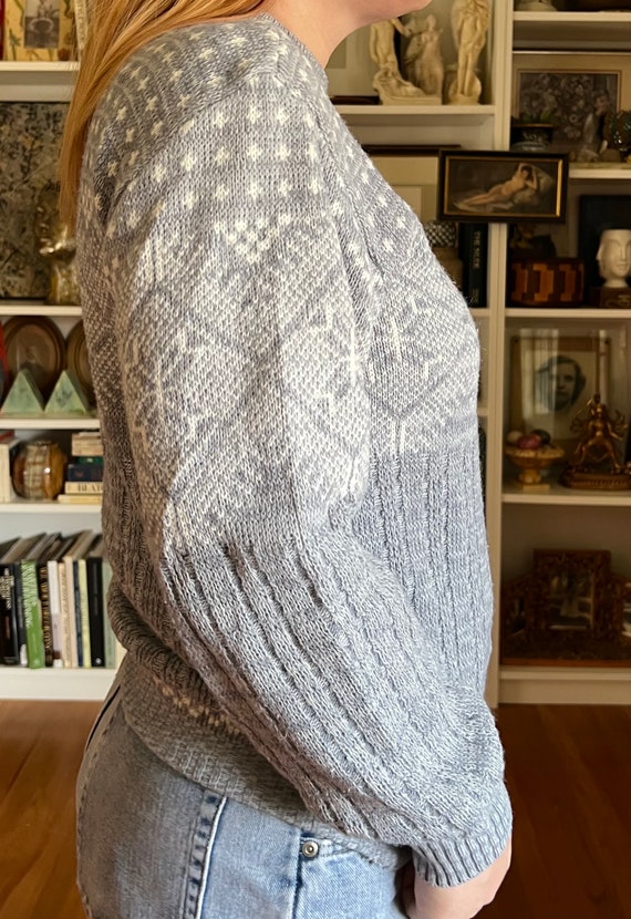 Vintage 1980s Grey Snowflake Sweater - image 3