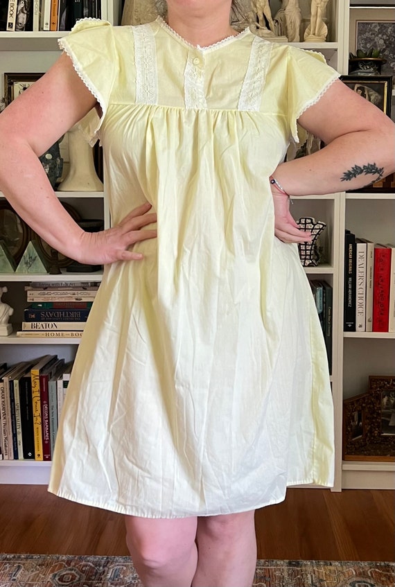 Vintage 1980s Yellow and Lace Lingerie Nightgown D