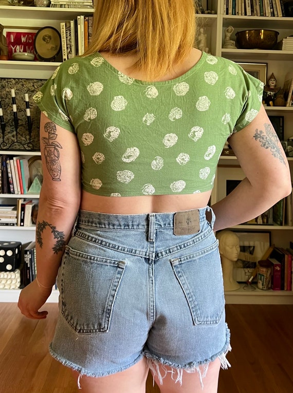 Vintage 1980s Green and White Dot Cropped Blouse - image 8