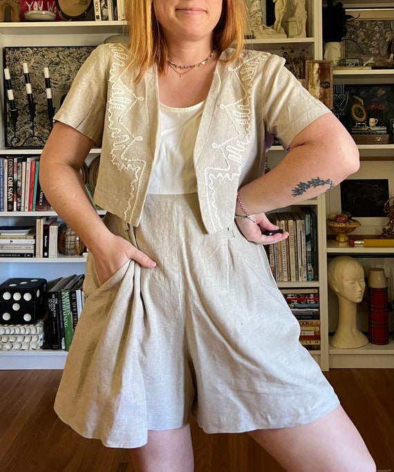 Vintage 90s cream Gem