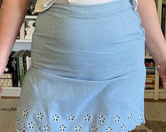 Vintage Y2K Liz Claiborne Light Denim Scalloped Trim Skort / Size 10