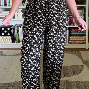 Vintage 90s Floral Pants: Black Baggy Trousers, Relaxed Fit