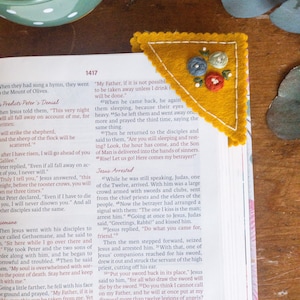 Embroidered corner bookmark