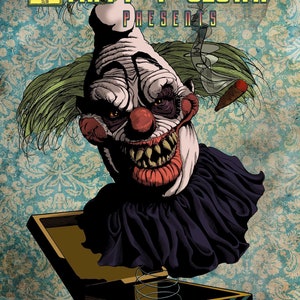 Puede incluir: Un payaso espeluznante con cabello verde y nariz roja sale de una caja de juguetes vintage. El payaso fuma un cigarro y tiene una sonrisa amenazante. El texto "TAFFY T CLOWN PRESENTS" está sobre el payaso.