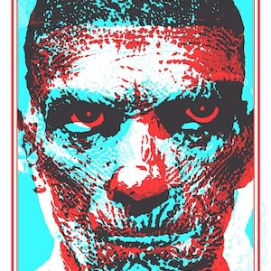 Puede incluir: Un primer plano de la cara de un hombre con un esquema de color rojo y azul. La imagen está estilizada y tiene un efecto pixelado. El texto "HIDDEN IMAGES" está en la parte inferior de la imagen.