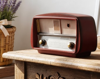 レトロラジオ装飾、ビンテージラジオ像、古いラジオの飾り、ノスタルジックなデスク装飾、木製樹脂製レトロラジオ、ビンテージホームデコレーション手作り