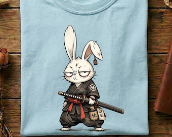 Camiseta de conejo samurái, regalo de conejo guerrero, arte animal japonés, ropa de luchador kawaii de Comfort Colors, camiseta de conejo ronin, artes marciales