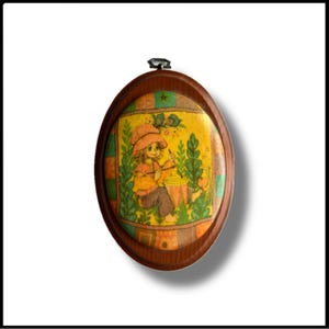 Vintage 70s wall art / plaque