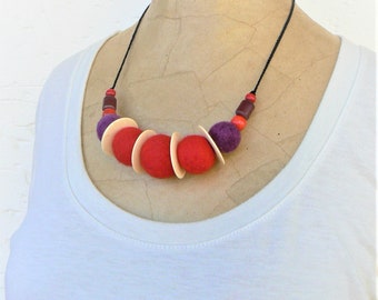 Fiber short necklace, Ethnic Red necklace, Felt Statement choker, Wearable textile art, Tribal style necklace, Bright rustic bib