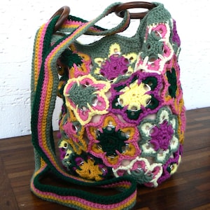Bolso ganchillo multicolor, anillas latas de refresco recicladas