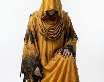 Płaszcz Żółtego Króla inspirowany Hasturem, podarta rytualna szata z kapturem, kostium kultysty w stylu dark fantasy.