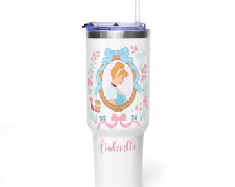 Aschenputtel Aquarell Porträt 40 Unzen Becher | Prinzessin Coquette Bow Magic Kingdom Disney Geschenk