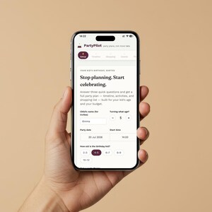 Puede incluir: Un teléfono inteligente que muestra la interfaz de la aplicación PartyPilot. La pantalla presenta el texto 'Stop planning. Start celebrating.' junto con campos de entrada para el nombre del niño, edad, fecha, hora y selección de rango de edad.