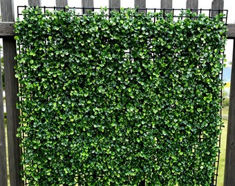 Panel de pared con plantas artificiales de 40 x 60 cm - Alfombra de césped con follaje realista / Decoración de pared con vegetación para pantalla de privacidad interior y exterior y jardín.