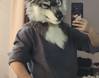 Realistic Gray Wolf Mask, Movable Jaw, Faux Fur Cosplay Headwear