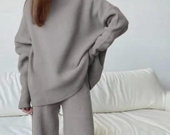 Conjunto de dos piezas de punto suelto para mujer / Suéter de cuello alto, pantalones anchos / Regalo para ella