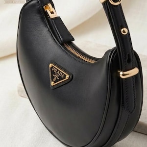 Women Handbag - Black Leather Everyday Bag with Box & Dust Bag