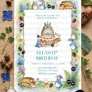 Puede incluir: Una invitación de cumpleaños caprichosa con ilustraciones de personajes de dibujos animados populares. Destaca el texto "13º Cumpleaños de Ella", rodeado de elementos florales y del bosque, con detalles del evento.